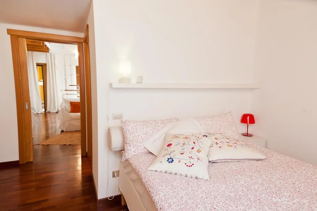 Apartment Appartamento San Michele Milan